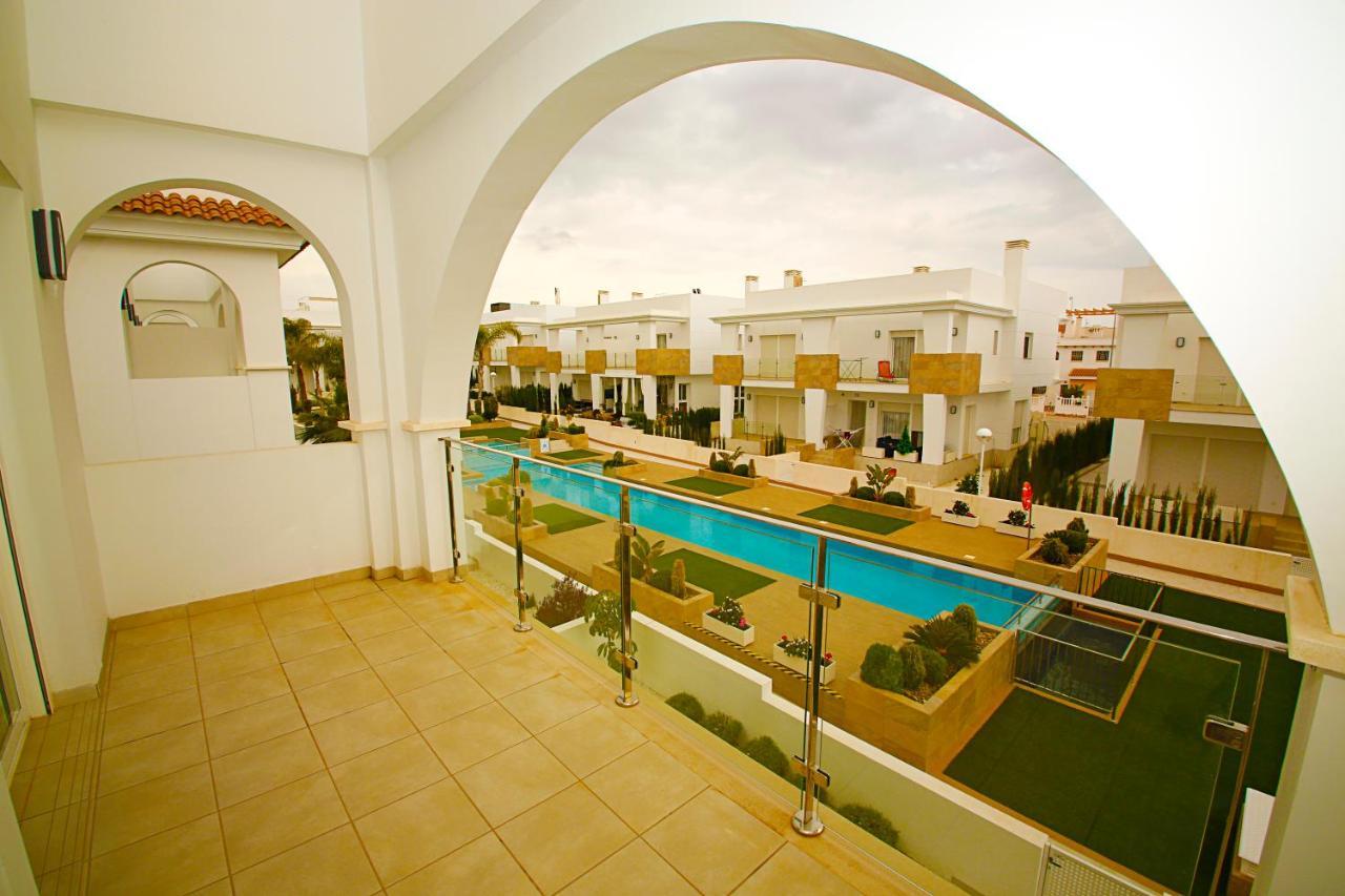 Luxury Bungalow Allegra 43 With Ac And Pool Ciudad Quesada Eksteriør bilde